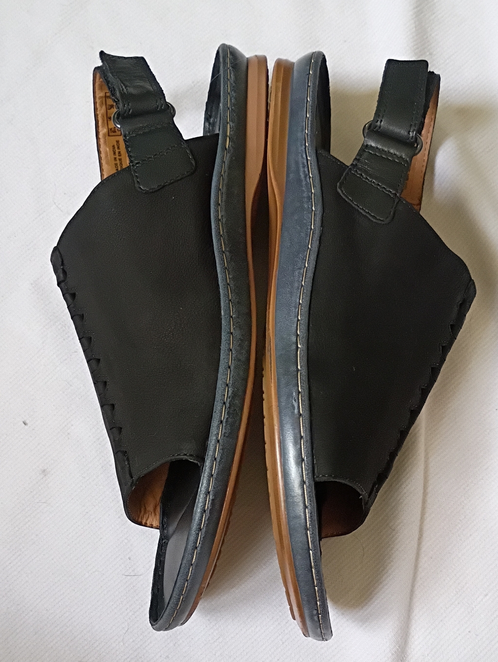 Artisan Clark's Black Leather Slides - Picture 4 of 8